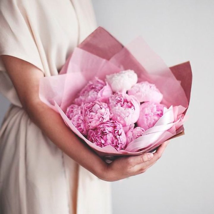 9 зефирных пионов в Тюмени