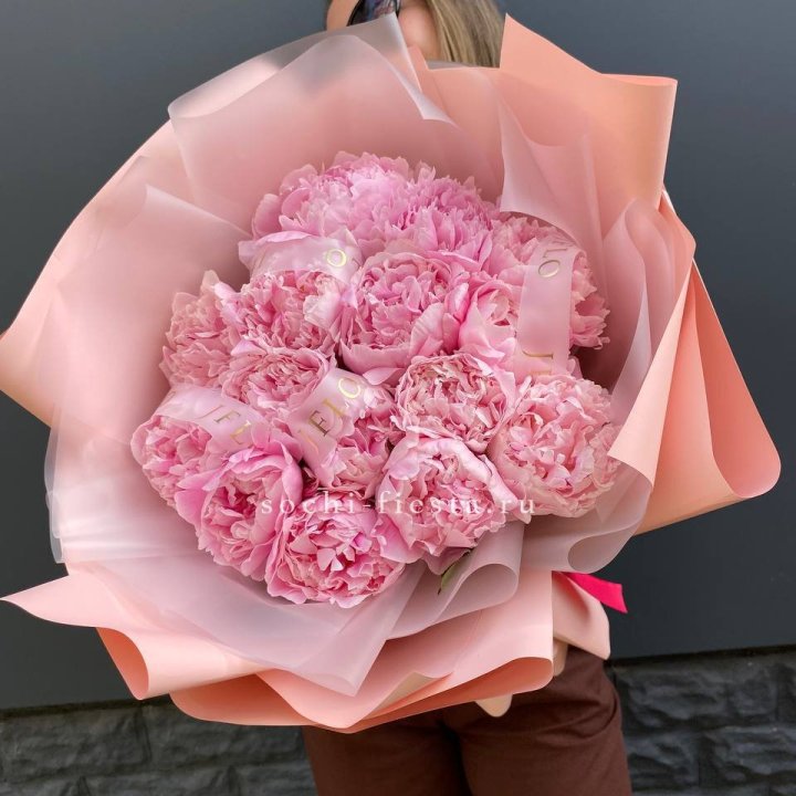 15 пионов "Монинг" в Тюмени