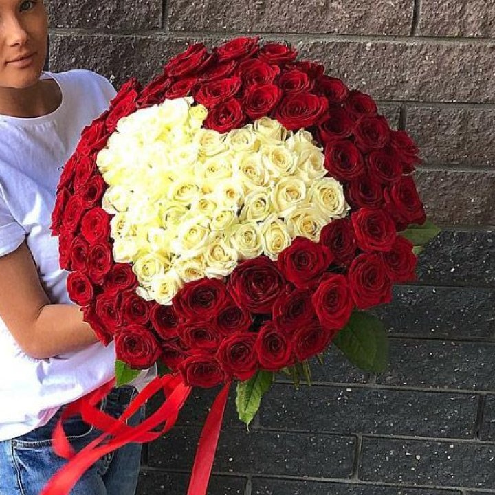 101 роза "Сердце" в Тюмени