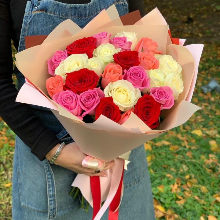 25 роз "Карусель" в Тюмени