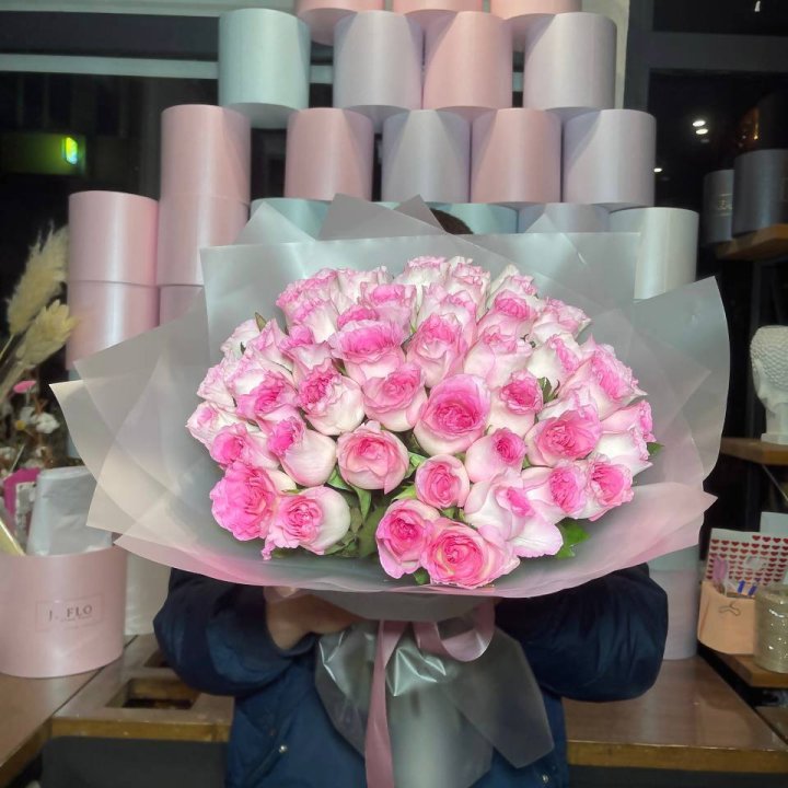  51 розовых роз в Тюмени