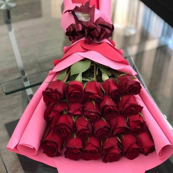 21 красная роза "Элеганс" в Тюмени