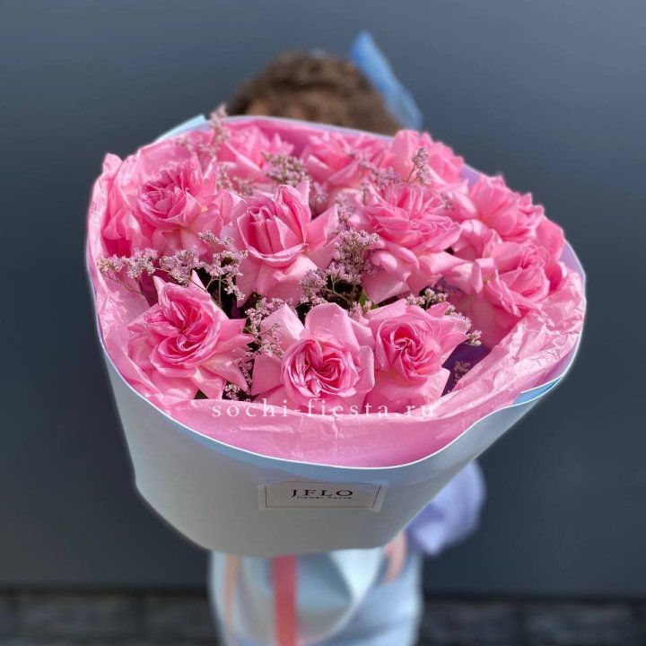 Букет французских розовых роз  в Тюмени