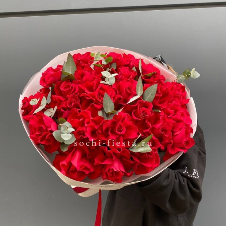 23 Красных французских роз в Тюмени