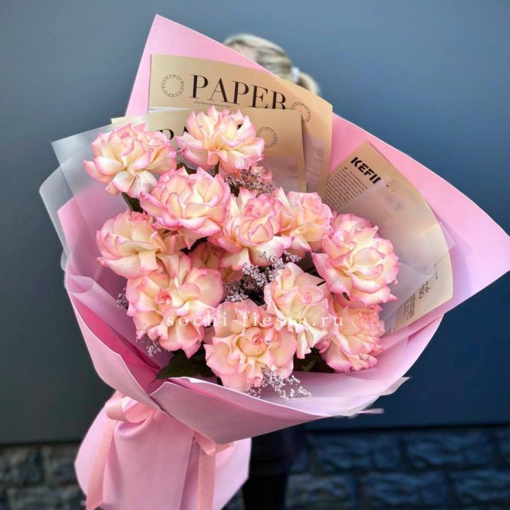 15 французских роз "Джумилия" в Тюмени