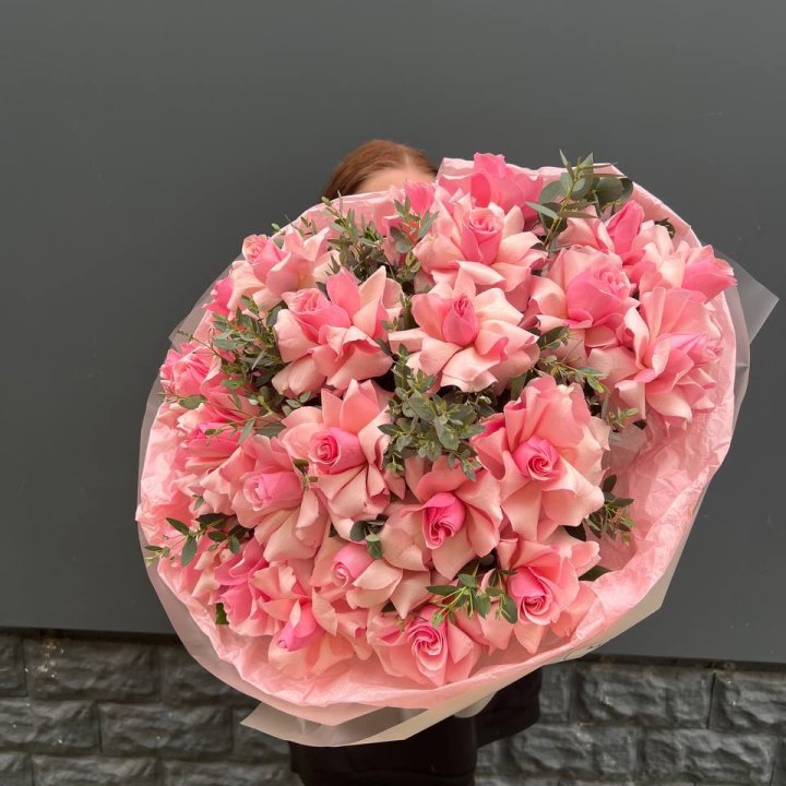  25 розовых французских роз в Тюмени