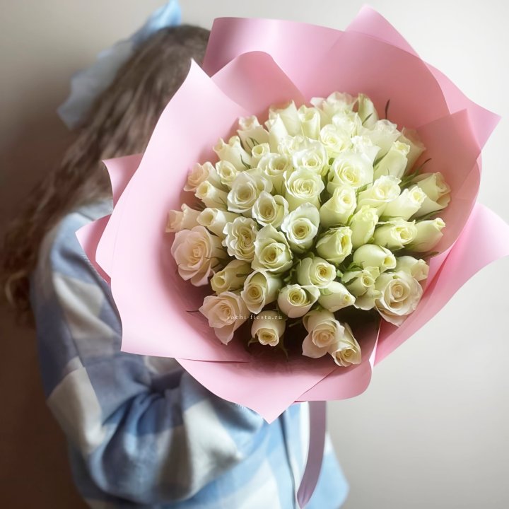 Букет из 51 белой розы (Кения) в Тюмени