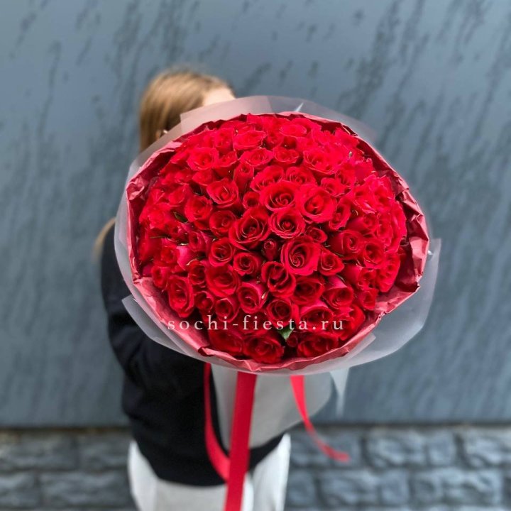 101  красная кенийская роза  в Тюмени