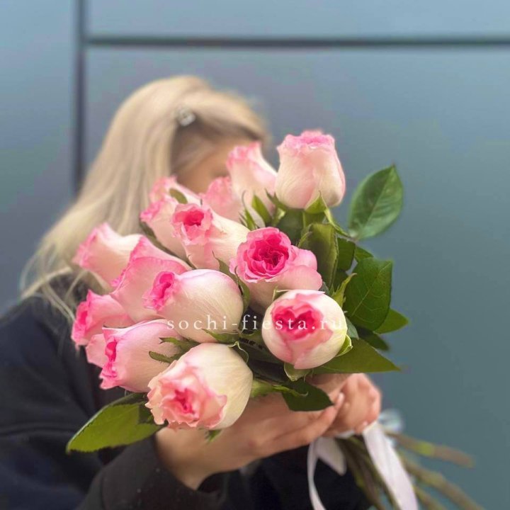 15 роз Мандала в Тюмени