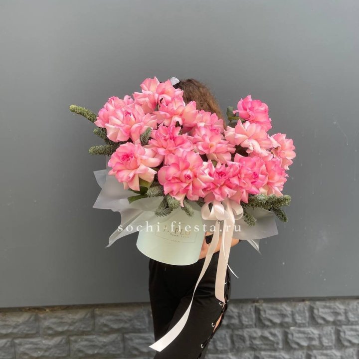 Бокс из 15 французских роз в Тюмени