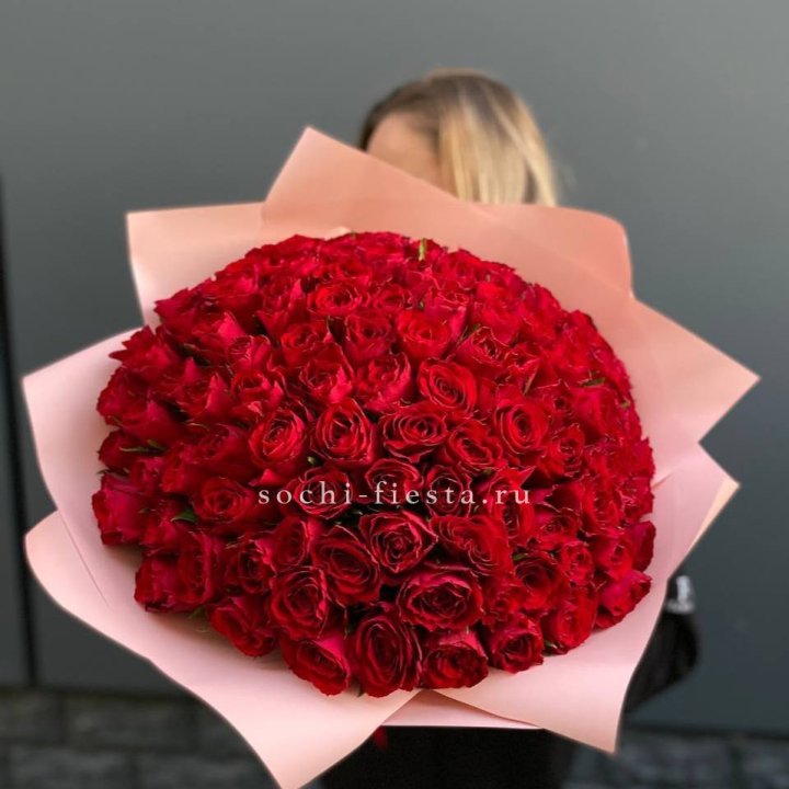 101 роза мадам ред в Тюмени