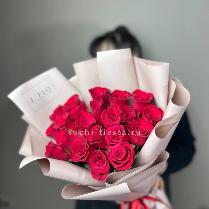 21 красная роза  в Тюмени