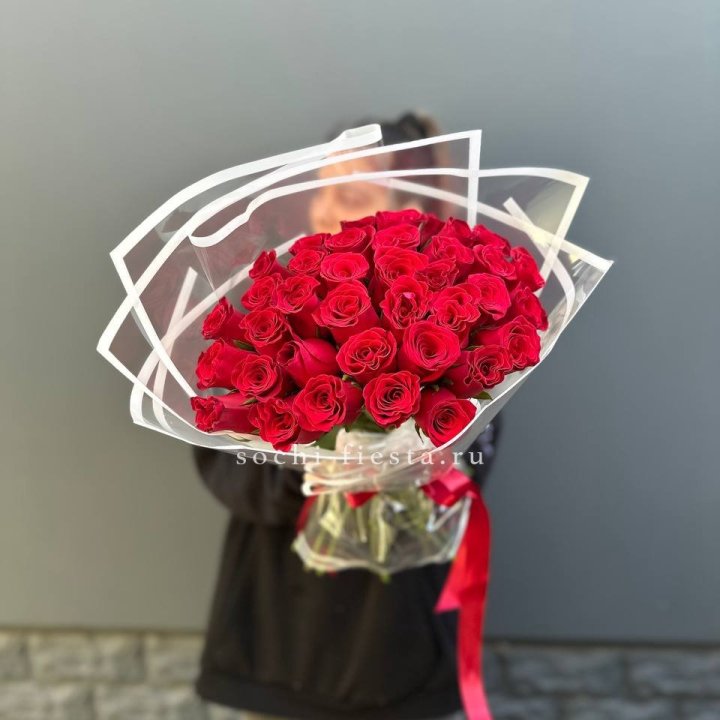 31 красная роза в Тюмени