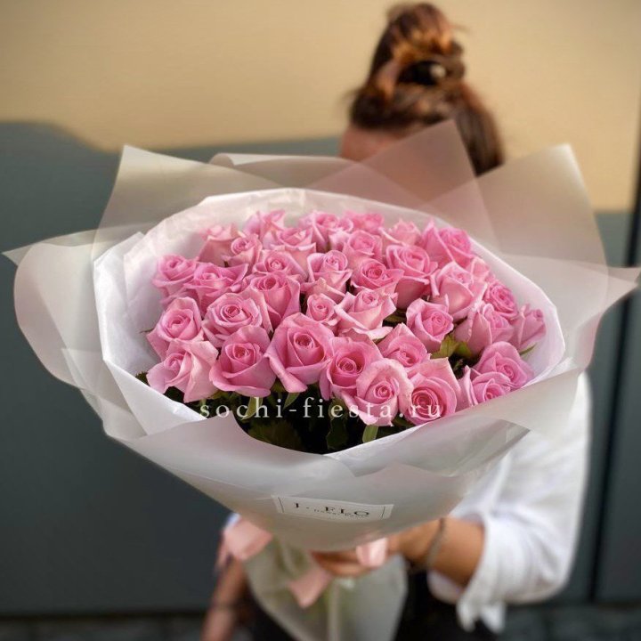 Букет розовых роз  в Тюмени