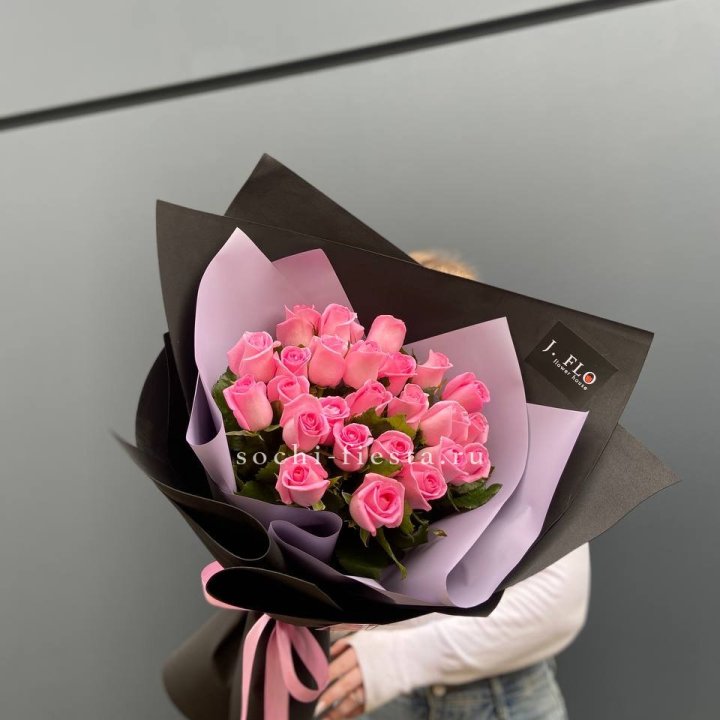 19 розовых роз  в Тюмени