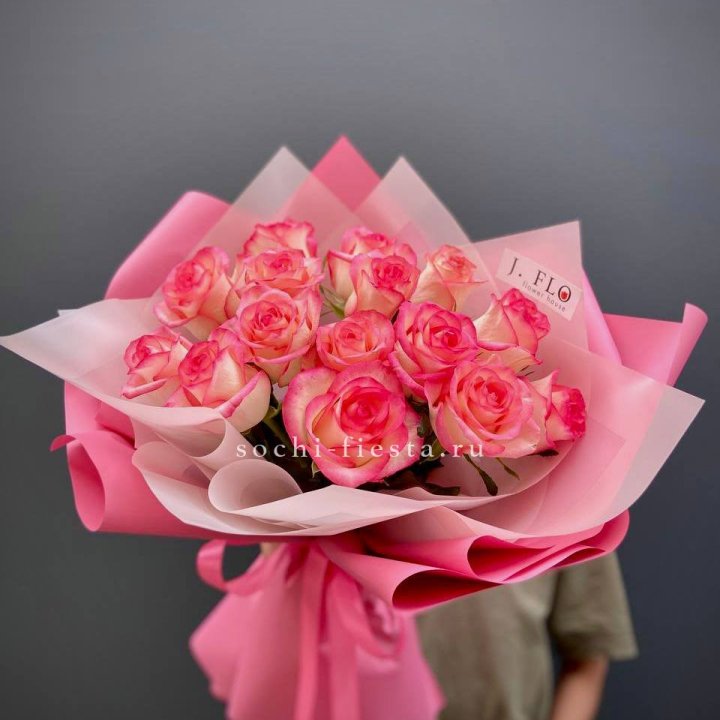 15 роз "Джумилия" в Тюмени