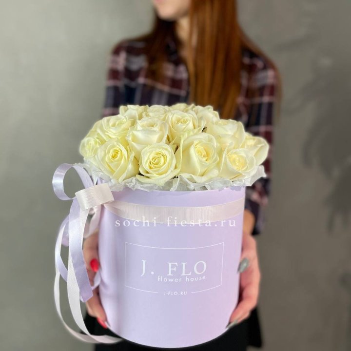 25 роз в цилиндре  в Тюмени