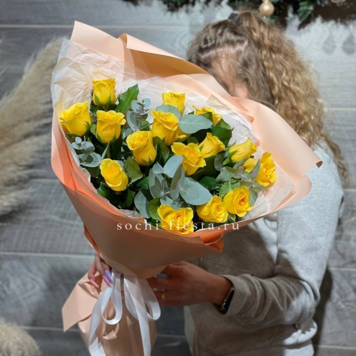 15 желтых роз в Тюмени