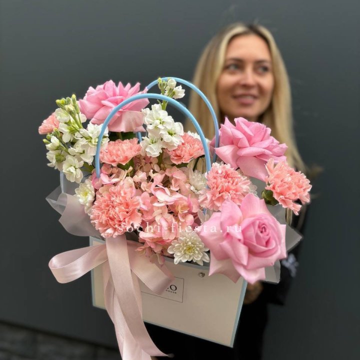 Сумочка "Бал цветов" в Тюмени