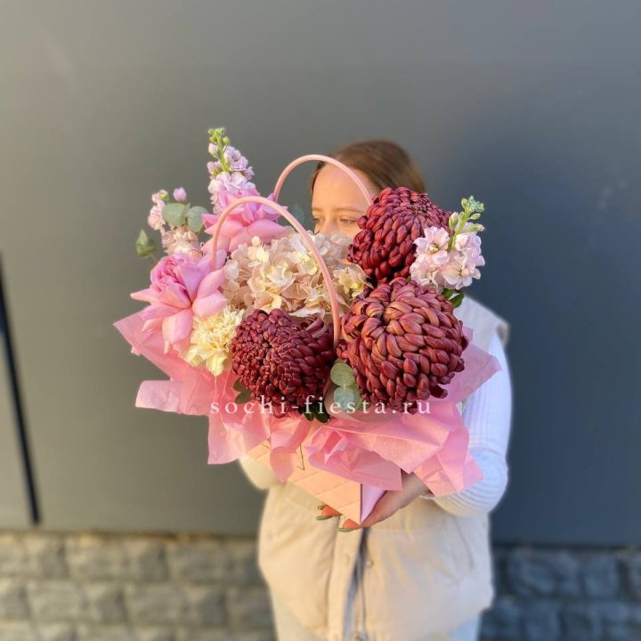 Сумочка нежная с бигуди в Тюмени