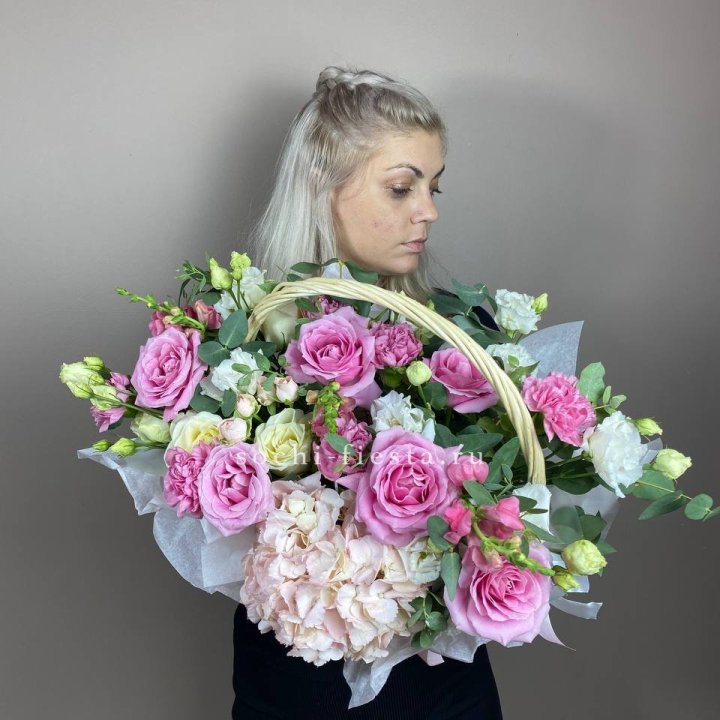Цветочная корзина № 5 в Тюмени