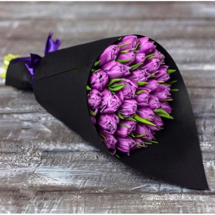 Пионовидные тюльпаны блэк в Тюмени